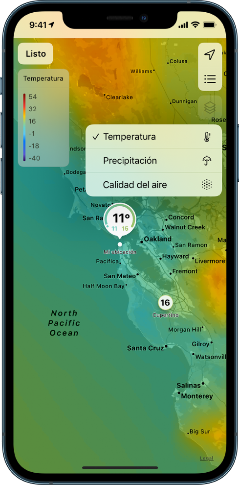 Un mapa de la temperatura del área circundante en toda la pantalla. En la esquina superior derecha, de arriba a bajo, se encuentran los botones “Ubicación actual”, “Ubicaciones favoritas” y “Menú sobrepuesto”. El botón Sobrepuesto está selecciona y muestra opciones para cambiar la pantalla para mostrar la temperatura, la precipitación o la calidad del aire. En la esquina superior izquierda se encuentra el botón Listo.