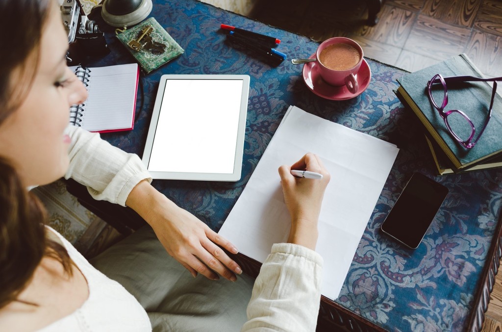 Dai sfogo alla creatività con suggerimenti quotidiani di scrittura