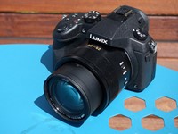 Super Sized: Panasonic Lumix DMC-FZ1000 First Impressions Review