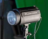 Adorama Flashpoint Budget Studio Monolight Review