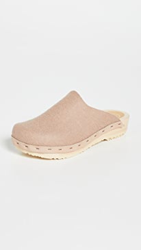 No.6 - Contour Clogs On Flat Base