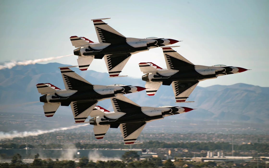 The U.S. Air Force Air Demonstration Squadron "Thunderbirds" perform their last show