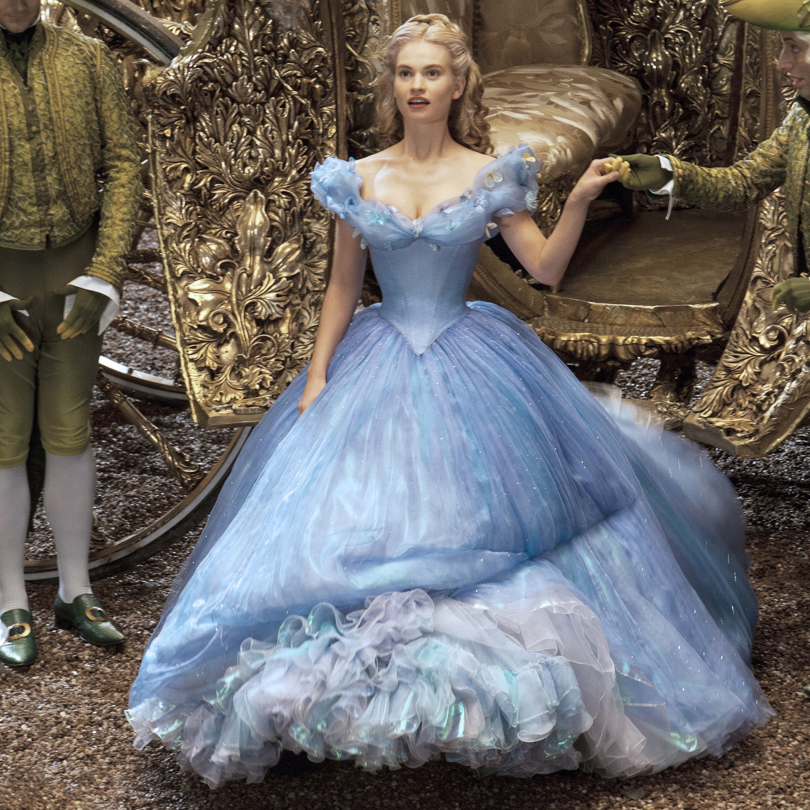 cendrillon robe bleue Lily James