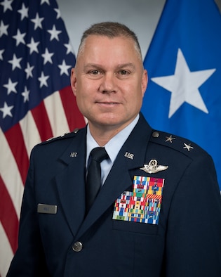 This is the official portrait of Maj. Gen. William G. Holt II.