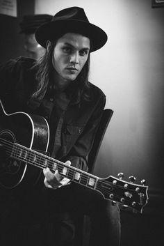 james bay | Tumblr Music Love, Music Is Life, Michael Bay, Bae, Concert Photography, Musician Photography, Pop Rock, My Favorite Music, Music Artists