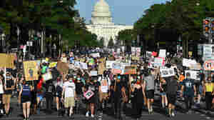 Should Images Of Protesters Be Blurred To Protect Them From Retribution? 