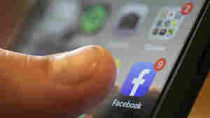 2022 will be a tense year for Facebook and social apps. Here are 4 reasons why