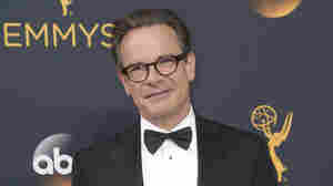 Peter Scolari, of 'Newhart,' 'Bosom Buddies' and 'Girls,' dies at 66