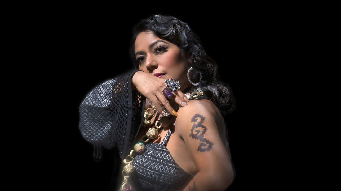 Lila Downs' 'Peligrosa': An Ode To Revolutionary Women