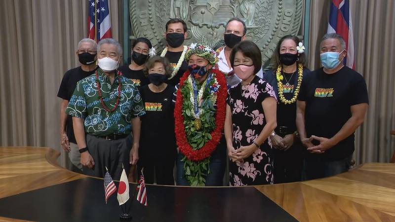 Hawaii Gov. David Ige honored Carissa Moore in a ceremony on Thursday.