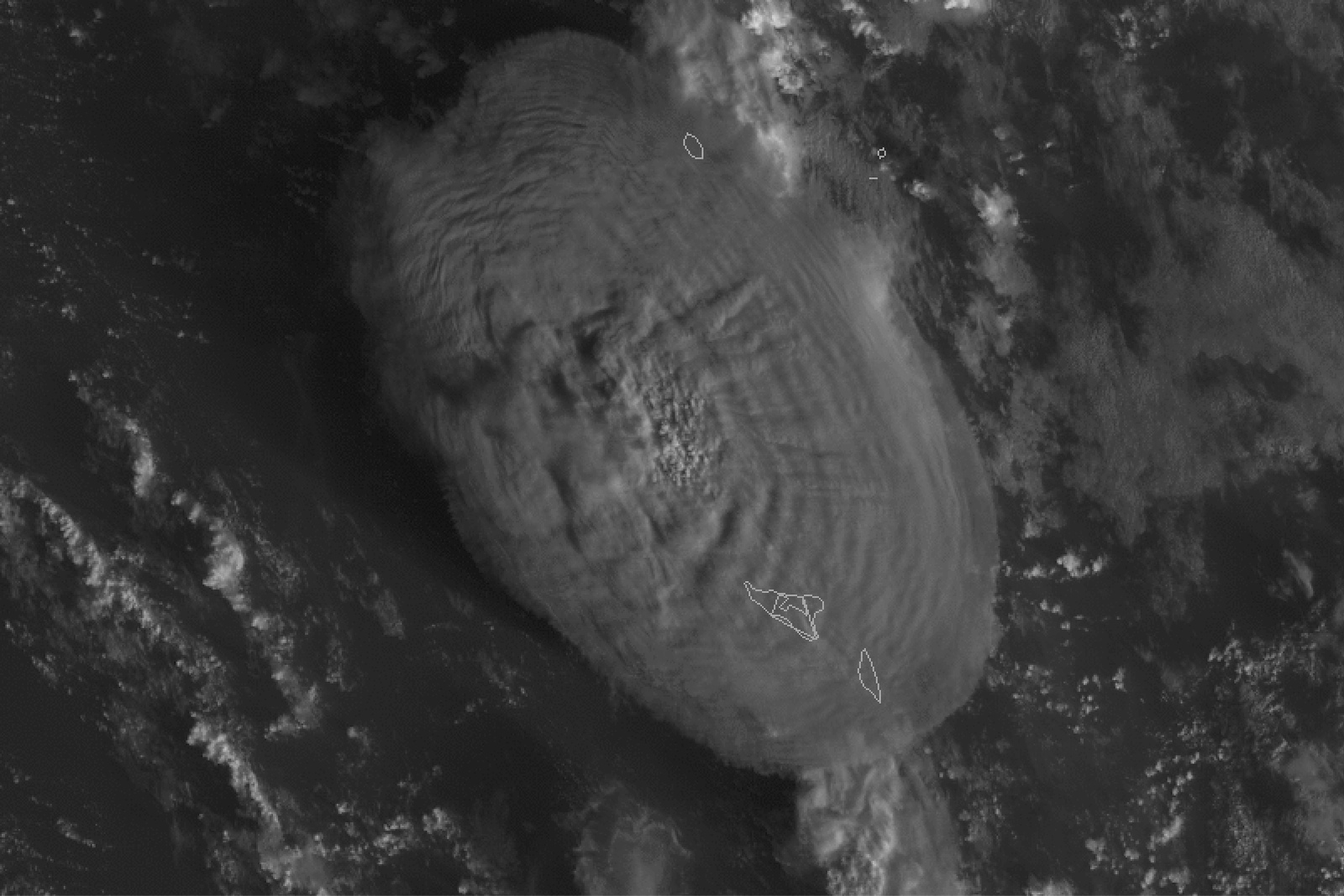 L'eruzione del vulcano a Tonga