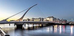 Samuel Beckett Bridge At Sunset Dublin Ireland (97037639) (cropped).jpeg