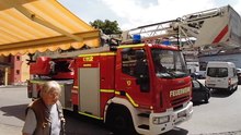 File:Iveco Feuerwehrfahrzeug, Füssen.webm