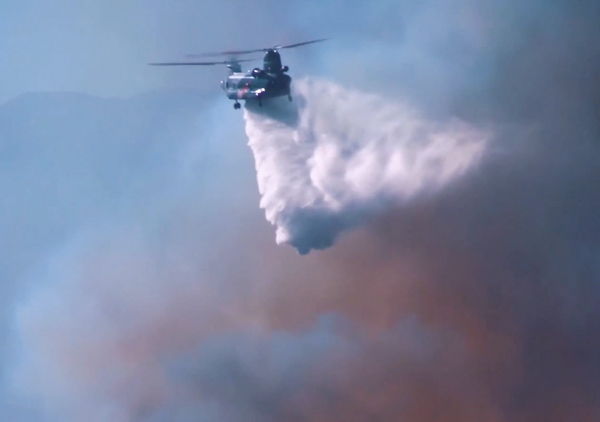 Coulson CH-47 helicopter