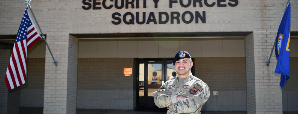 JBSA-Lackland Security Forces senior NCO takes top honor for Navy Senior Enlisted Academy