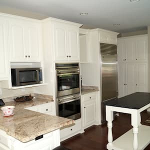 white kitchen cabinets