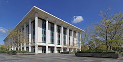 National Library of Australia, ACT - perspective controlled.jpg