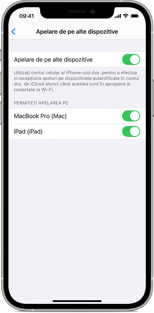 Un iPhone afișând ecranul Apelare de pe alte dispozitive. Opțiunea Apelare de pe alte dispozitive este activată și permite apeluri dispozitivul iPad al lui John și computerul MacBook Pro al lui John.