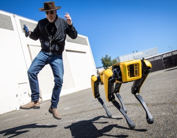 Adam Savage Explains How Boston Dynamics’ Spot Robot Works!