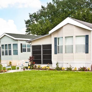 Manufactured Homes with Yard