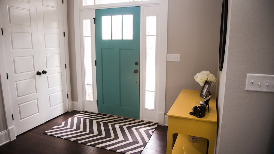 Bright front door and entry way accents