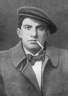 Mayakovsky in 1915