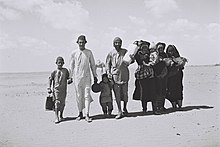 Yemenites go to Aden.jpg