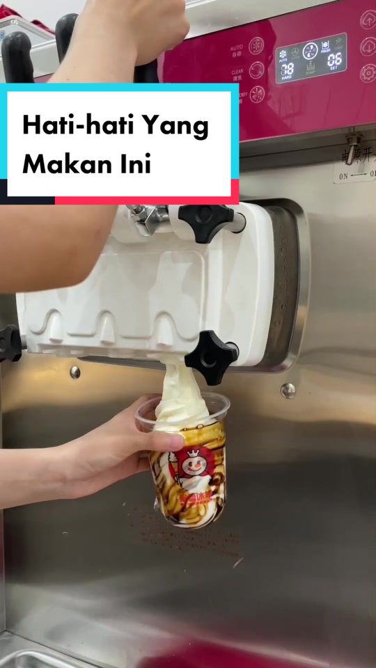Gmn gak nagihh icecream cone nya 8K doang woii💥 #mixue #mixueindonesia #icecreamboba #menuviral #semuaharustau