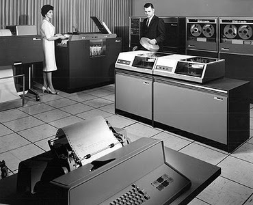 IBM 1311 disk storage drive (источник: IBM)