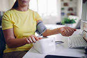 Self-monitoring can lower blood pressure when used with other treatments - Photo: ?iStock/mixetto