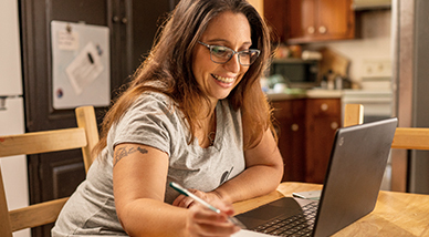 Amie Hanbury, lead field technician, Google Career Certificate graduate and U.S. Marine Corps veteran.