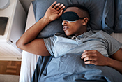 Exercise alleviates sleep problems caused by nicotine withdrawal - Photo: ?iStock/PeopleImages