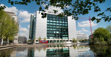 Global Switch 2 data center in London's Canary Wharf (2009)