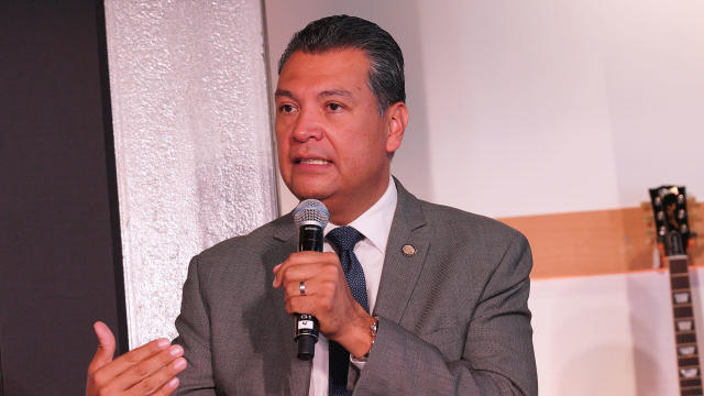 Alex Padilla 