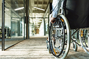 Timed muscle stimulation makes wheelchair use easier - Photo: ?iStock/ljubaphoto