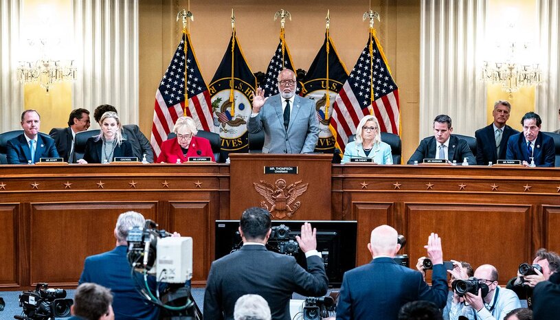 Witnesses are sworn in at Monday's January 6th committee hearing