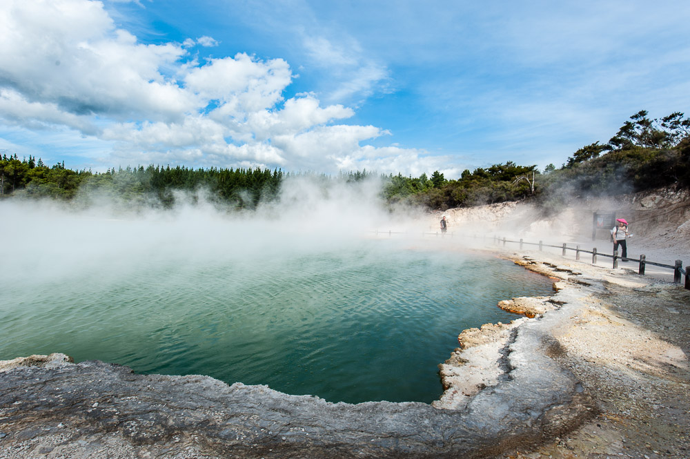 New Zealand, Wai-O-Tapu