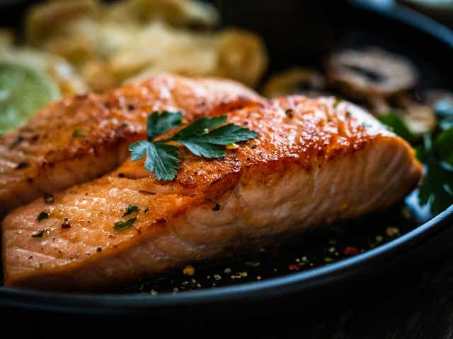 <p>A quick stint under the grill transforms this bright, rich and sweet salmon dish </p>