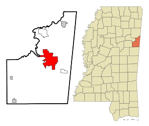 ミシシッピ州におけるラウンズ郡（右図）と同郡におけるコロンバス市の位置
