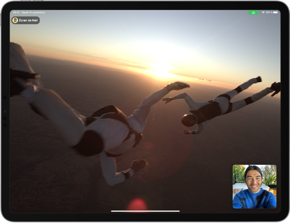 Un appel FaceTime avec le contenu d’un écran partagé.