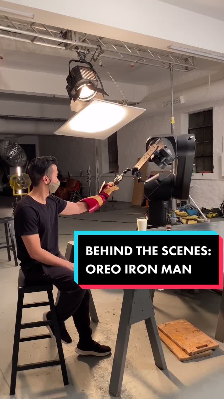 How I made the Iron Man Oreos video w/@rileyrigs #ironman #learnontiktok #behindthescenes #foodstyling  #movieprops