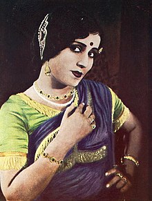 Zubeida dans Seva Sadan (1934) (color publicity still).jpg