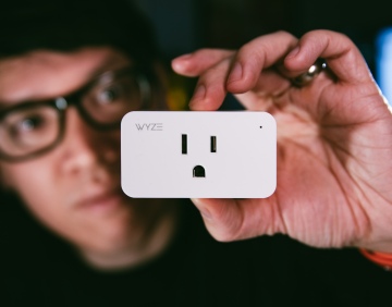 Tested: Our Favorite Smart Home Wi-Fi Plug