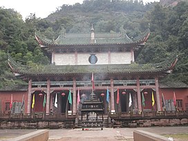 Qiyun Shan temple.JPG