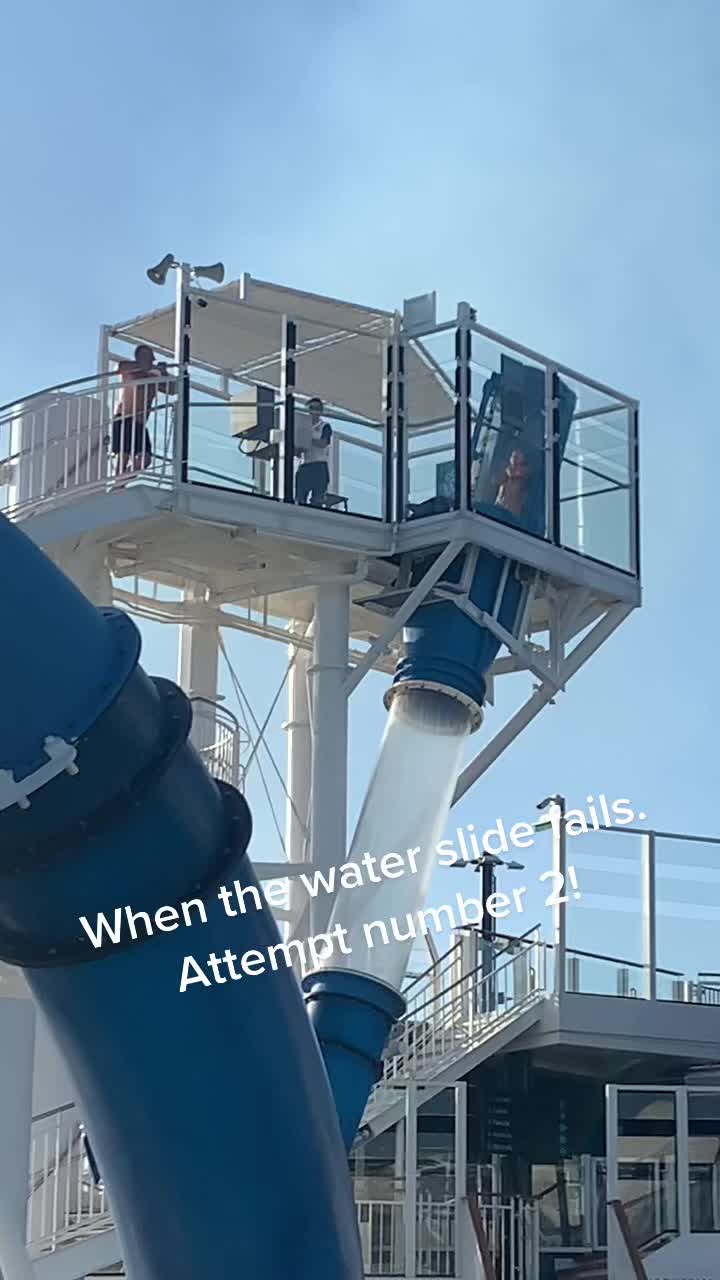 🌊 #loopingslide #fail #ohno #attempt2!#nclbliss #nclcruise #norwegiancruise #fyp #waterslide #vacation #holiday #water #fun #park #aquapark #help