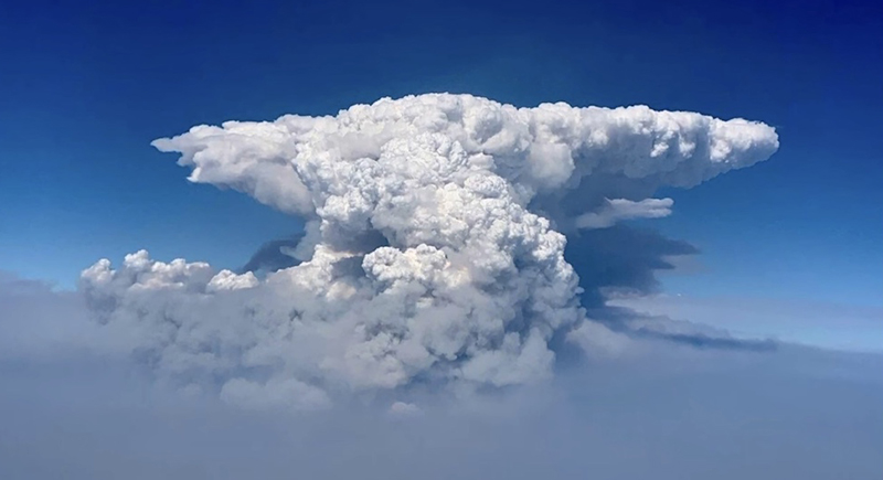 Pyrocumulonimbus cloud Bootleg Fire Oregon