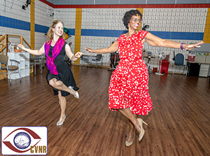 Dr. Madeleine Hackney of the VA Center for Visual and Neurocognitive Rehabilitation in Decatur, Georgia, demonstrates an adaptive tango intervention. Her studies focus on the use of dance to enhance the well-being, cognition, and coordination of geriatric patients and those with Parkinson’s Disease.