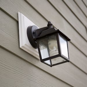 outdoor light with LED bulb