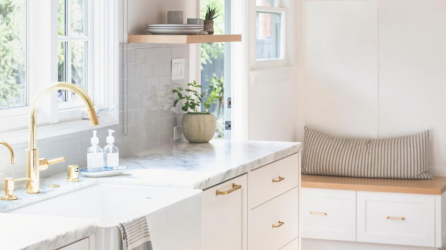 A bright contemporary kitchen