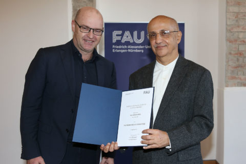 Towards entry "Dr. Harsh Mander from India Receives Human Rights Award from FAU"